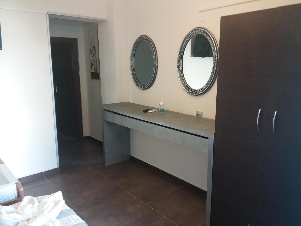 Hotel Alexandros II Toroni Buitenkant foto
