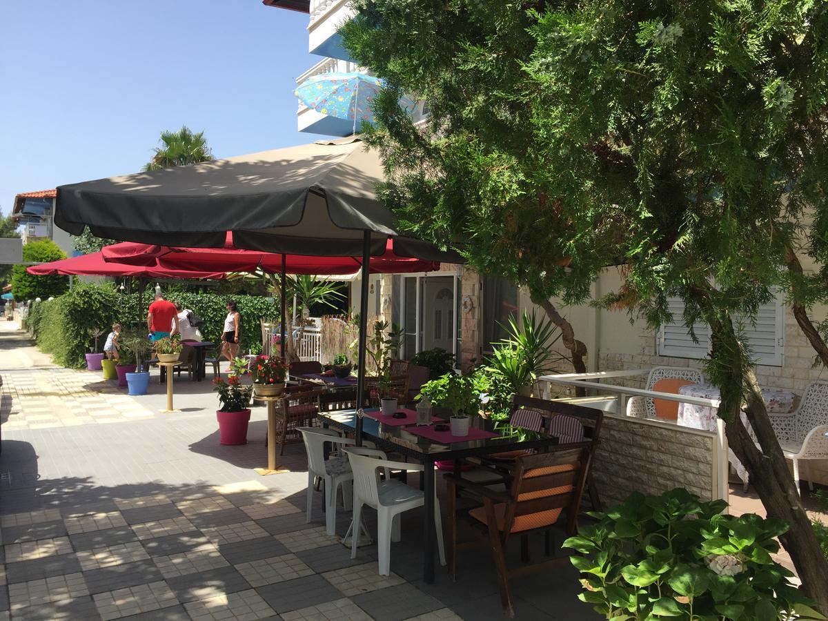Hotel Alexandros II Toroni Buitenkant foto